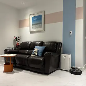 Cozy Family In Near Ubc Vancouver