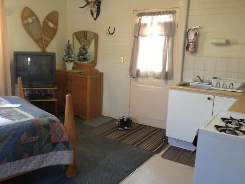 Holiday Lodge Cabins Banff